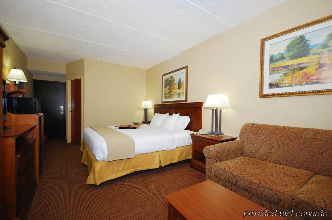 Holiday Inn Express Forsyth By Ihg Oda fotoğraf