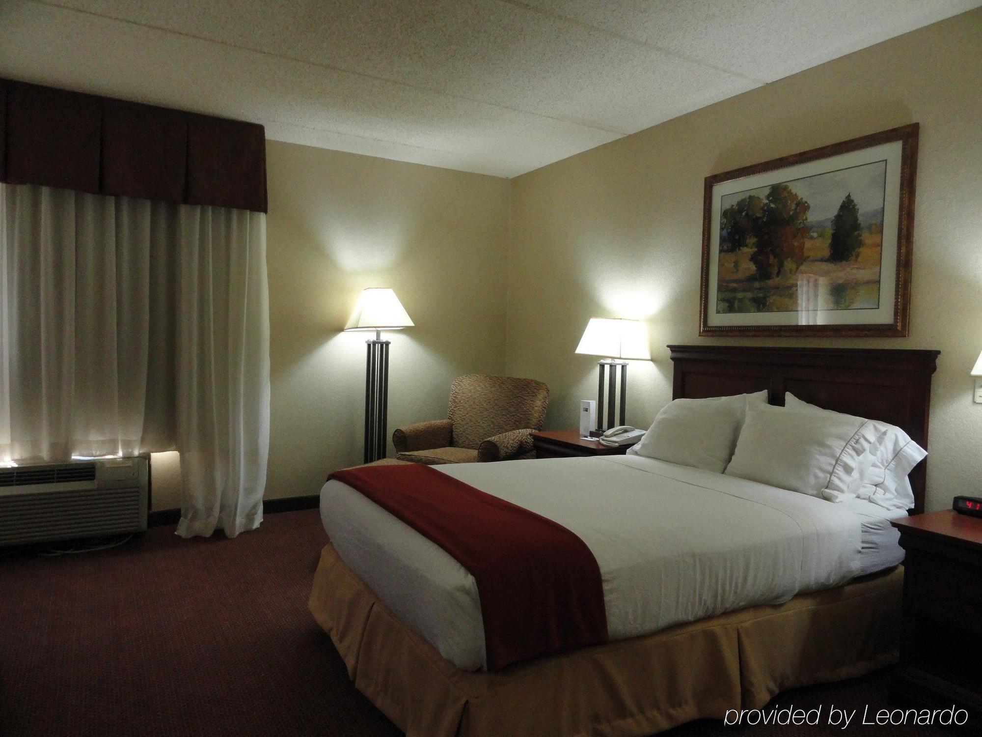 Holiday Inn Express Forsyth By Ihg Dış mekan fotoğraf