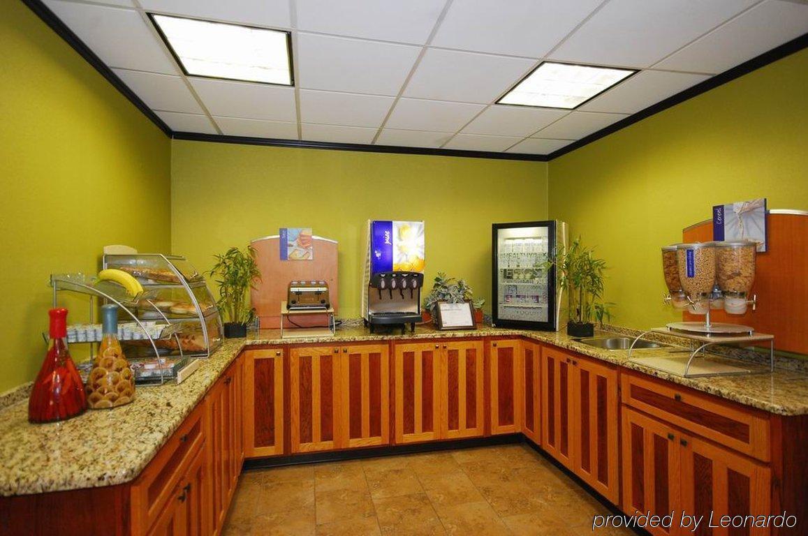 Holiday Inn Express Forsyth By Ihg Restoran fotoğraf
